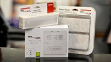 unboxing new nintendo 3DS Ambassador Edition 043