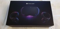 Unboxing Oculus Quest 0037