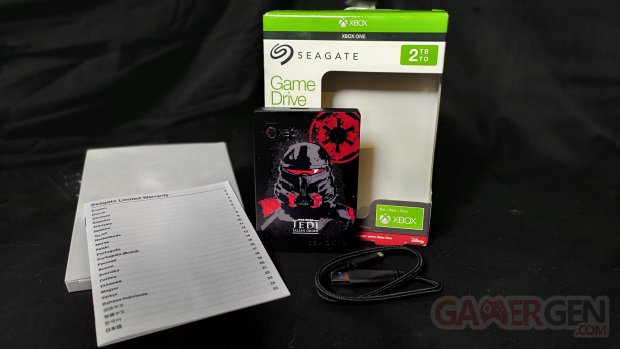 Unboxing Seagate Game Drive for Xbox Star Wars Fallen Order 2To 006