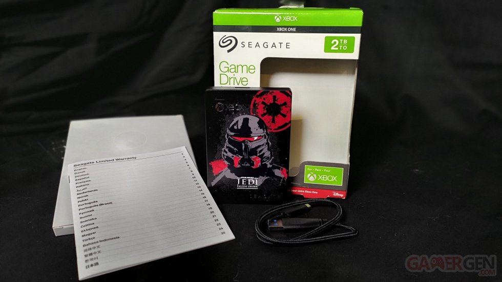 Unboxing Seagate Game Drive for Xbox Star Wars Fallen Order 2To 006