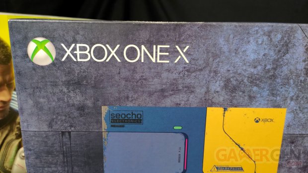 Unboxing Xbox One X Cyberpunk   0024
