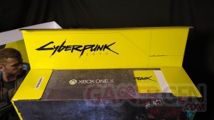 Unboxing Xbox One X Cyberpunk   0031