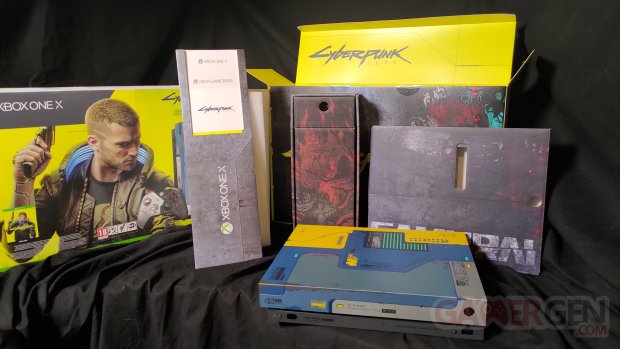 Unboxing Xbox One X Cyberpunk   0033
