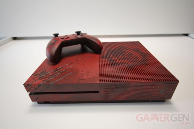 Xbox One S Gears of War collector 01