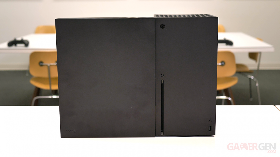 Xbox-Series-X_taille-comparaison-images-Eurogamer-4