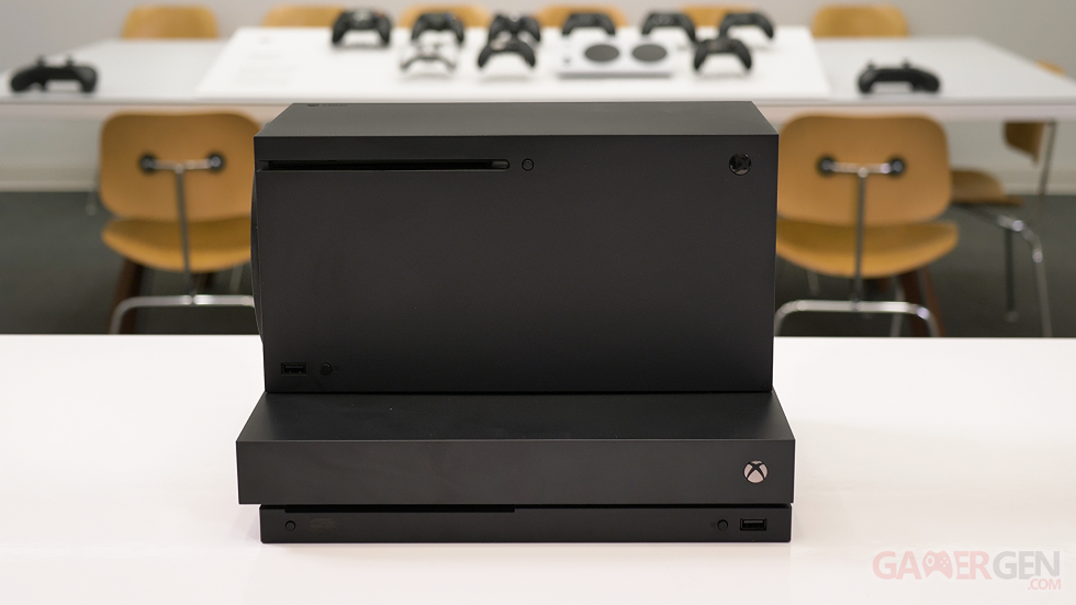 Xbox-Series-X_taille-comparaison-images-Eurogamer-5